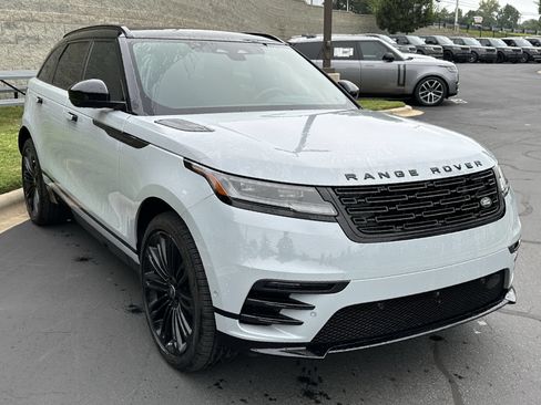 Used 2026 Land Rover Range Rover Velar Dynamic SE AWD/4WD image 7