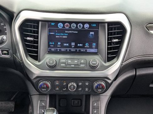 Used 2018 GMC Acadia SLT FWD image 18