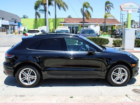 Used 2021 Porsche Macan AWD/4WD image 7
