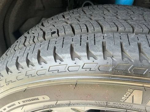 Used 2023 Toyota RAV4 SE AWD/4WD image 12