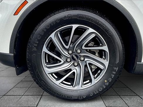 Used 2020 Lincoln Aviator 2WD image 9