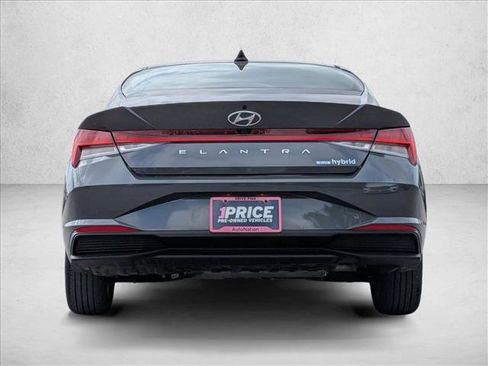 Used 2023 Hyundai Elantra Blue image 6