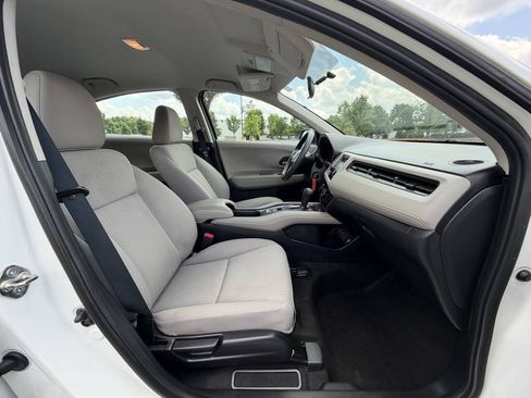Used 2018 Honda HR-V LX image 15