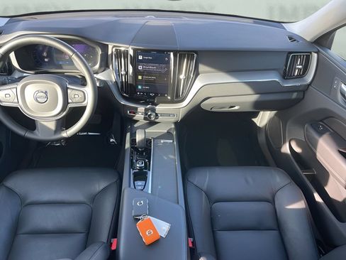 Used 2023 Volvo XC60 B5 Core w/ Protection Package Premier AWD/4WD image 16