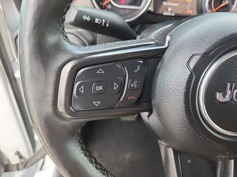 Used 2022 Jeep Gladiator Sport AWD/4WD image 15