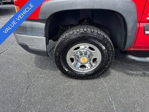 Used 2006 Chevrolet Silverado 2500 LT w/ Heavy-Duty Power Package RWD image 12