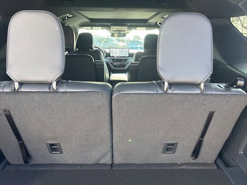 New 2026 Ford Explorer ST-Line w/ ST-Line Street Pack image 6