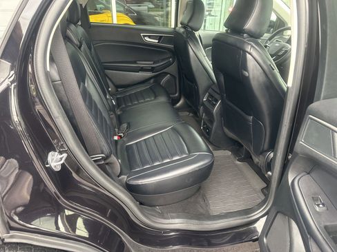 Used 2024 Ford Edge SEL w/ Convenience Package AWD/4WD image 11
