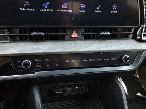 Certified 2024 Kia Sportage X-Line w/ X-Line Premium Package AWD/4WD image 16
