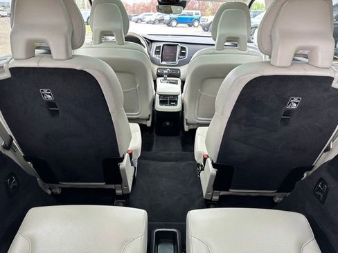 Used 2020 Volvo XC90 T6 Momentum w/ Protection Package Premier AWD/4WD image 13