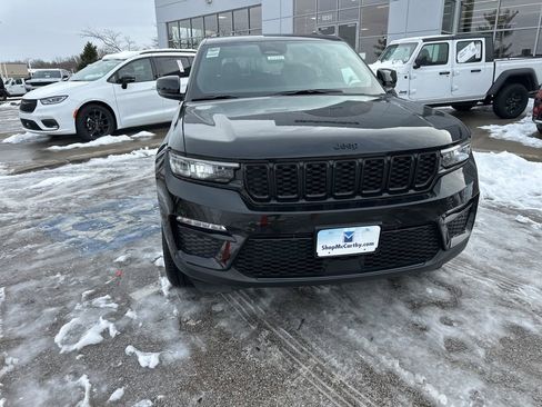New 2025 Jeep Grand Cherokee Limited w/ Black Appearance Package AWD/4WD image 9