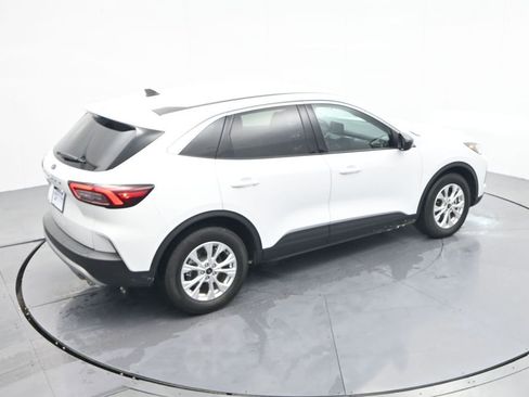 Used 2023 Ford Escape Active image 30