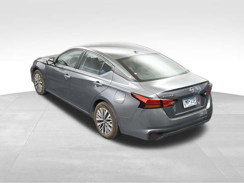 Used 2024 Nissan Altima 2.5 SV FWD image 20