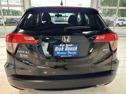 Used 2017 Honda HR-V EX image 9
