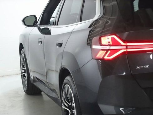 Certified 2025 BMW X3 xDrive30i w/ Premium Package image 43