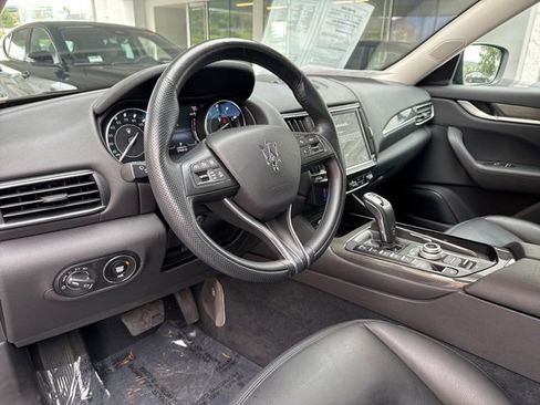 Certified 2022 Maserati Levante Modena image 12