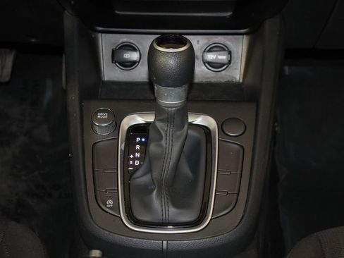 Used 2022 Hyundai Kona SEL w/ Cargo Package image 13