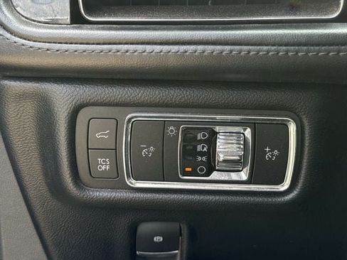 Used 2021 Lincoln Nautilus Reserve AWD/4WD image 21