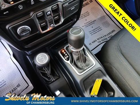 Certified 2021 Jeep Gladiator Overland AWD/4WD image 25