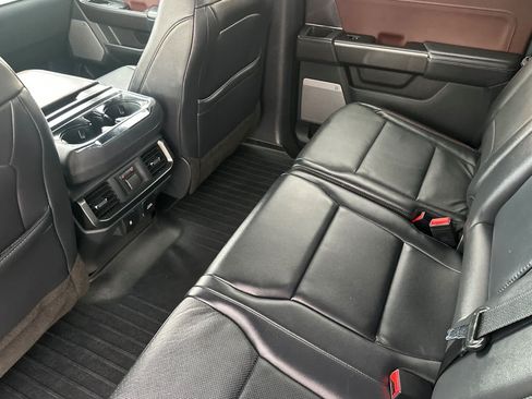Used 2021 Ford F150 Lariat w/ Equipment Group 502A High AWD/4WD image 4