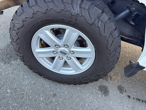 Used 2021 Ford F150 XLT image 21