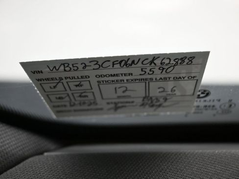 Used 2022 BMW iX xDrive50 w/ Sport Package image 10