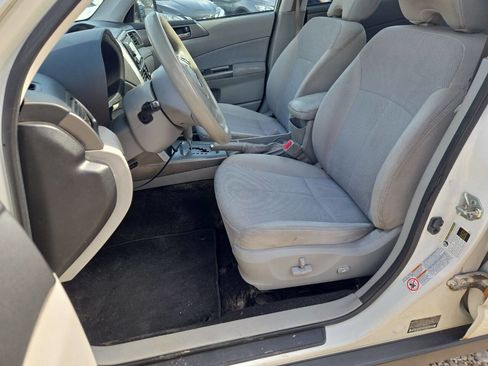Used 2011 Subaru Forester 2.5X Premium image 11