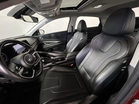 Used 2022 Hyundai Elantra Limited image 11