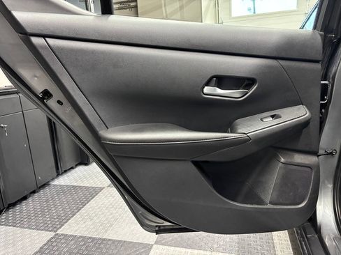 Used 2022 Nissan Sentra SV FWD image 17