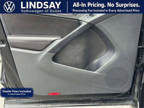 Used 2016 Volkswagen Tiguan SE FWD image 9