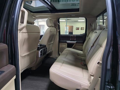 Used 2020 Ford F150 Lariat w/ Equipment Group 502A Luxury AWD/4WD image 20