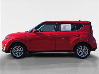 Used 2023 Kia Soul LX w/ LX Technology Package video 2