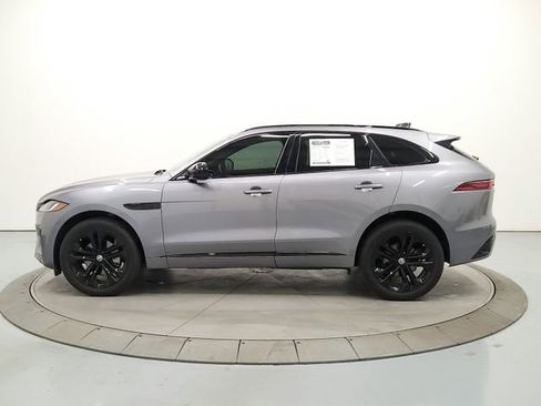 Used 2025 Jaguar F-PACE R-Dynamic S image 4