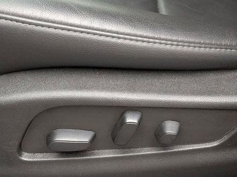 Certified 2023 Cadillac XT4 Premium Luxury w/ Enhanced Visibility Package AWD/4WD image 17