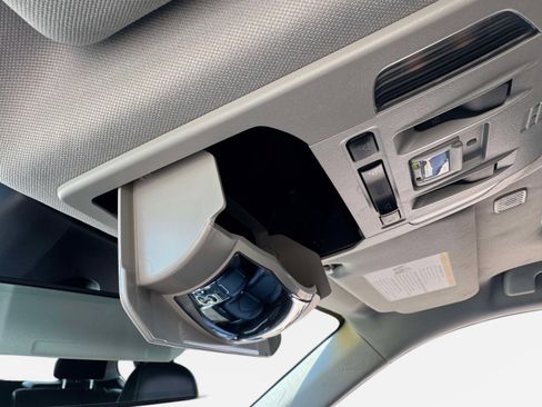 Used 2023 Toyota Highlander Limited image 42