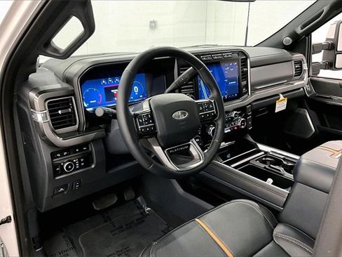 Used 2024 Ford F250 Platinum image 12