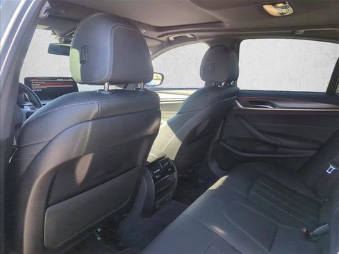 Used 2023 BMW 530i w/ M Sport Package image 15