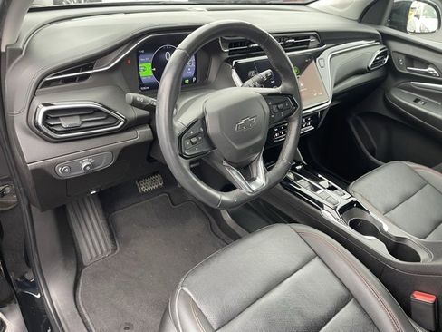 Used 2023 Chevrolet Bolt EUV LT w/ Convenience Package image 16