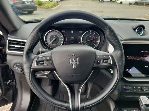 Certified 2022 Maserati Ghibli Modena Q4 image 32