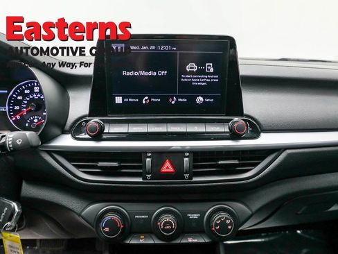 Used 2023 Kia Forte LXS image 12