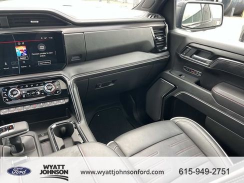Used 2024 GMC Sierra 1500 AT4X image 15