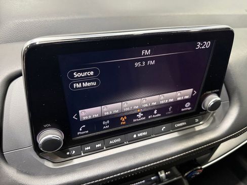 Used 2024 Nissan Rogue SV AWD/4WD image 27