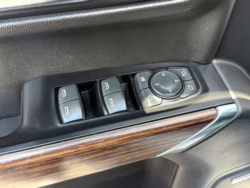 Certified 2019 Chevrolet Silverado 1500 High Country w/ High Country Premium Package AWD/4WD image 19