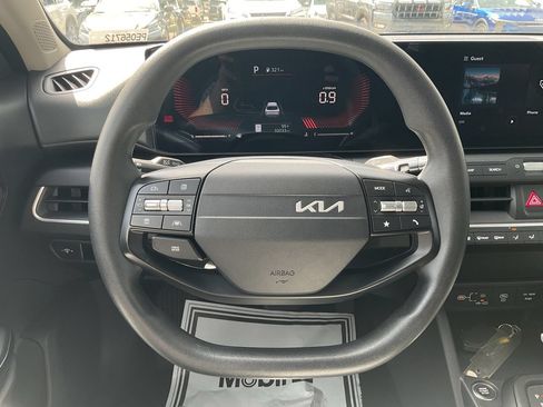 Used 2025 Kia K4 FWD image 24