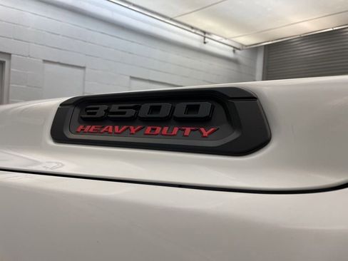 New 2026 RAM 3500 Big Horn AWD/4WD image 12