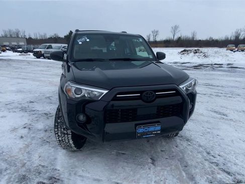 Used 2023 Toyota 4Runner SR5 image 3