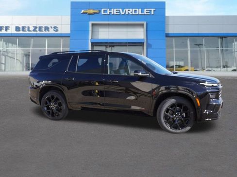 New 2026 Chevrolet Traverse RS image 2