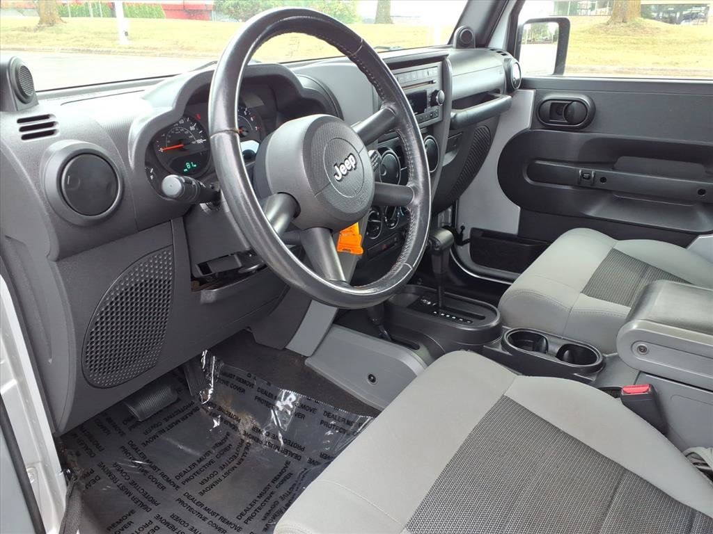 Used 2008 Jeep Wrangler X AWD/4WD image 9