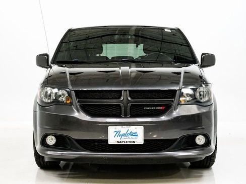 Used 2017 Dodge Grand Caravan GT image 4