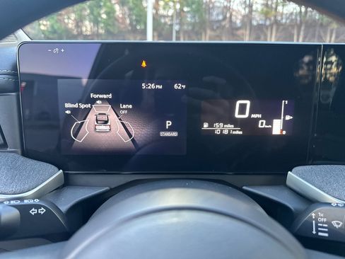 Certified 2025 Nissan Kicks SV image 26